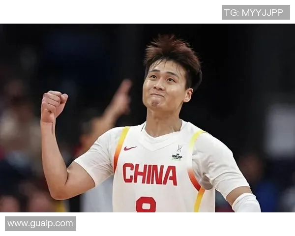 赵睿领衔新一代篮球明星崛起之路探索与挑战分析 赵睿领衔新一代篮球明星崛起之路探索与挑战分析