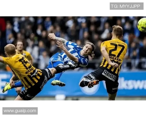 达尔库尔与天狼星的巅峰对决揭示足球战术与团队合作的真谛 达尔库尔与天狼星的巅峰对决揭示足球战术与团队合作的真谛