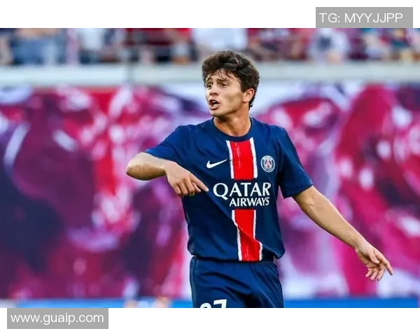 若昂内维斯的足球生涯与未来发展潜力分析