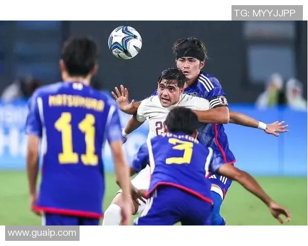 国足对阵塔尔精彩赛事央视直播全程回顾与分析